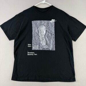 Nike Air Force 1 T-Shirt Men Large Black Zero Gravity Moon Footprint Graphic Tee